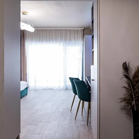 Wux By Casa Del Mar *
